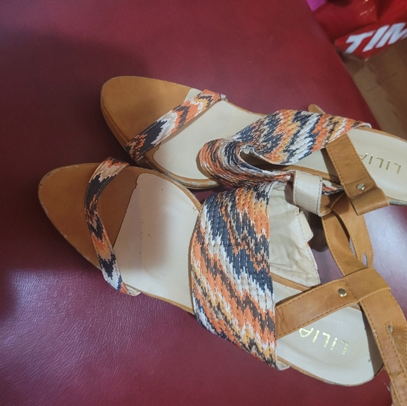 Shoes - Picture 2 of 5